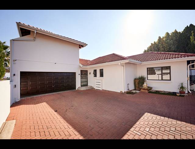 4 BEDROOM HOUSE SOLD IN HALFWAY GARDENS